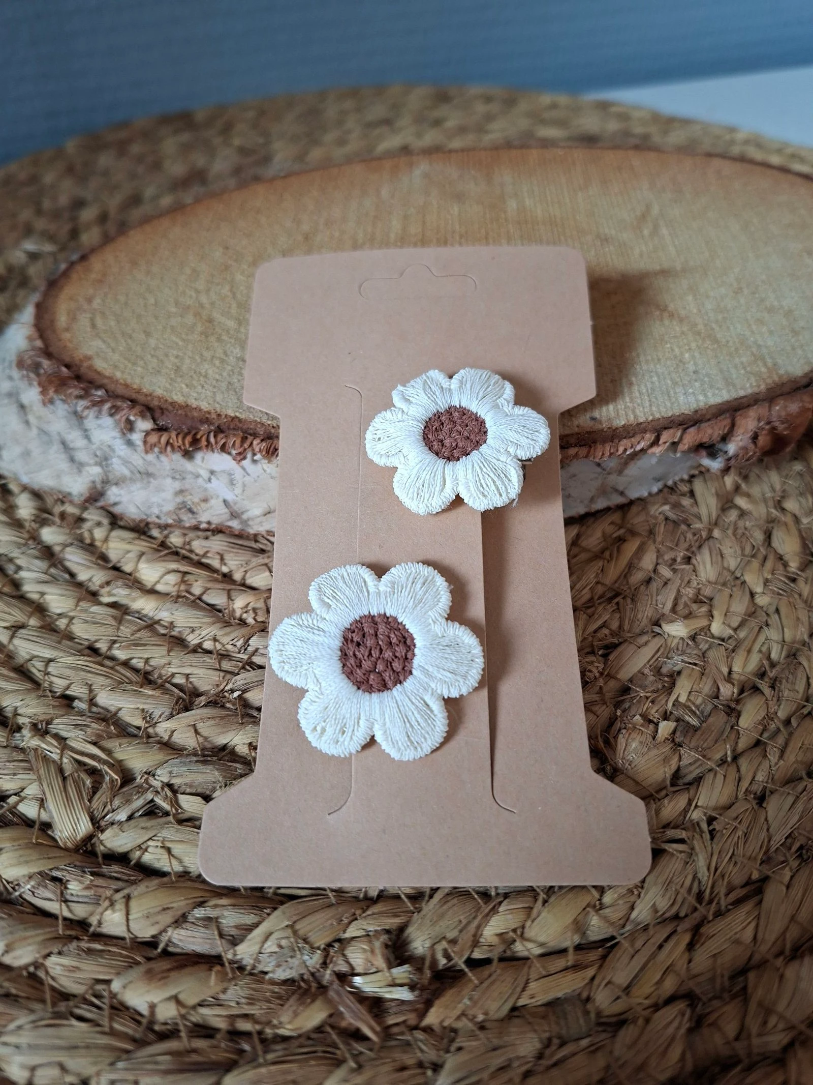 Setje haarknipjes bloem creme/bruin
